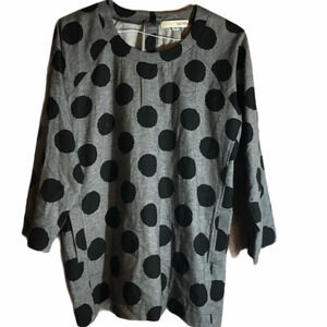 Yea big dot boxy top with pockets S/M roomy NEW